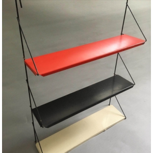 Metalen boekenrek/wandrek Tomado stijl nr 2